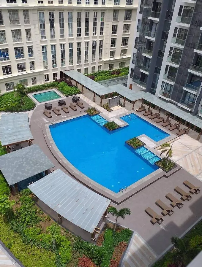 Apartment 81 Newport Boulevard -Across Naia Terminal 3 Manila